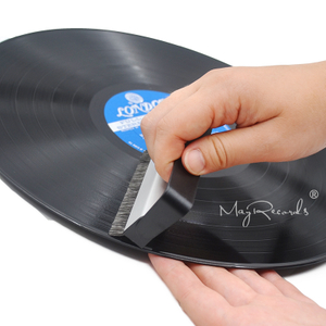 Portable Anti-Static Carbon Fiber Record Brush Vinyl LP Cleaning Brush 