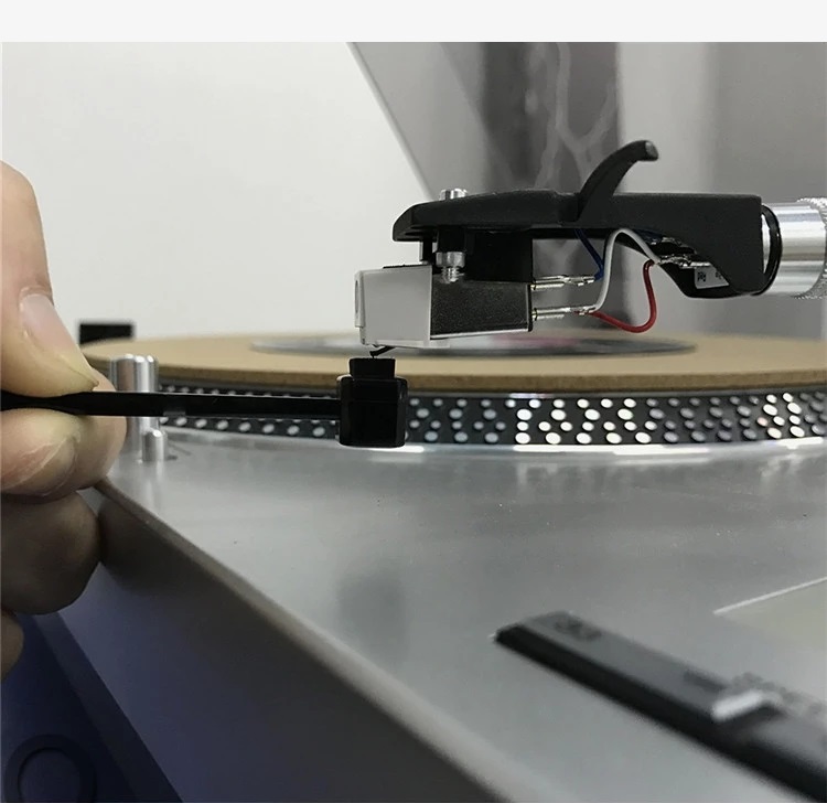 Needle Cleaner Tool / Vinyl Record Player Turntable Phono Cartridge Stylus Brush